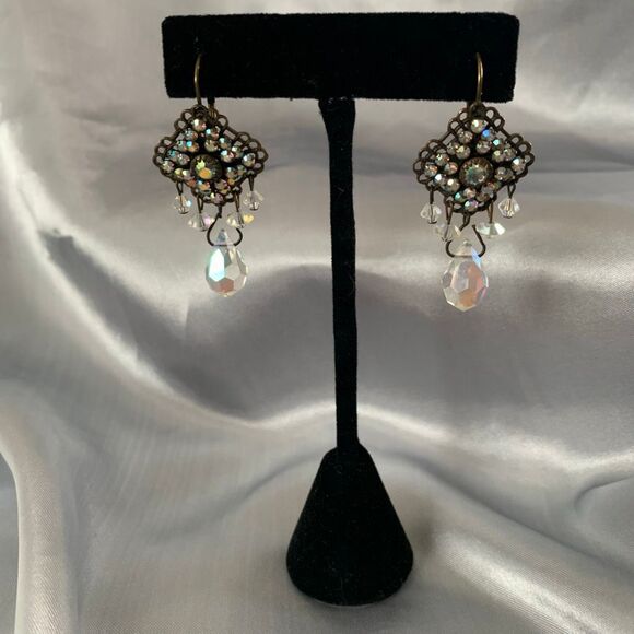 Vintage Aurora Borealis Crystal Filigree Drop Earrings - Picture 1 of 10